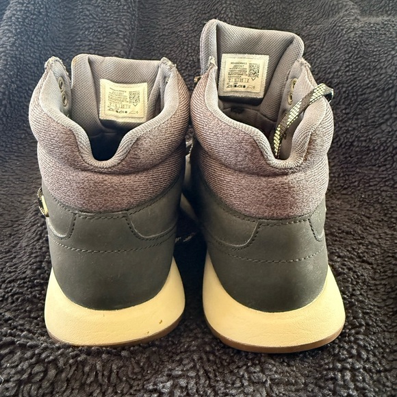 Merrell Boots - Picture 3 of 7